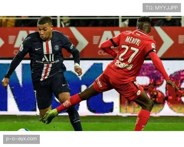 维罗纳防线坚如磐石，豪取联赛不败战绩引关注