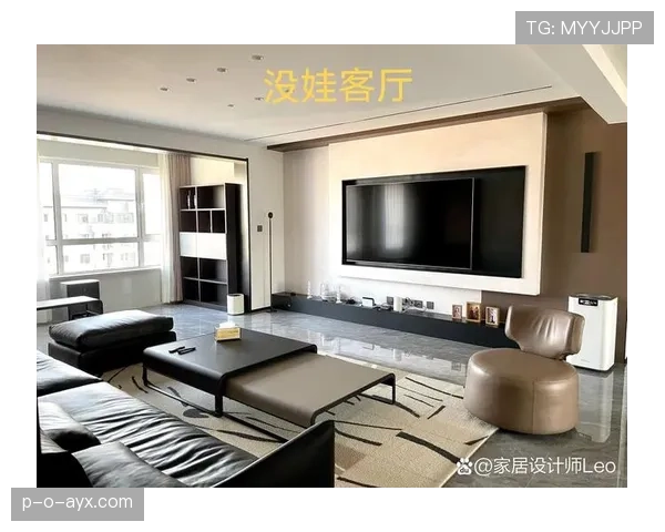 施洋居然能把冰冷赛场变成自家客厅？这生活细节绝了！